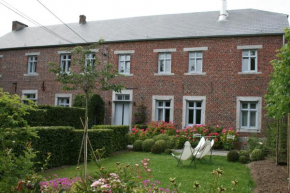 Гостиница B&B La Chambre d'à Côté  Эгезе